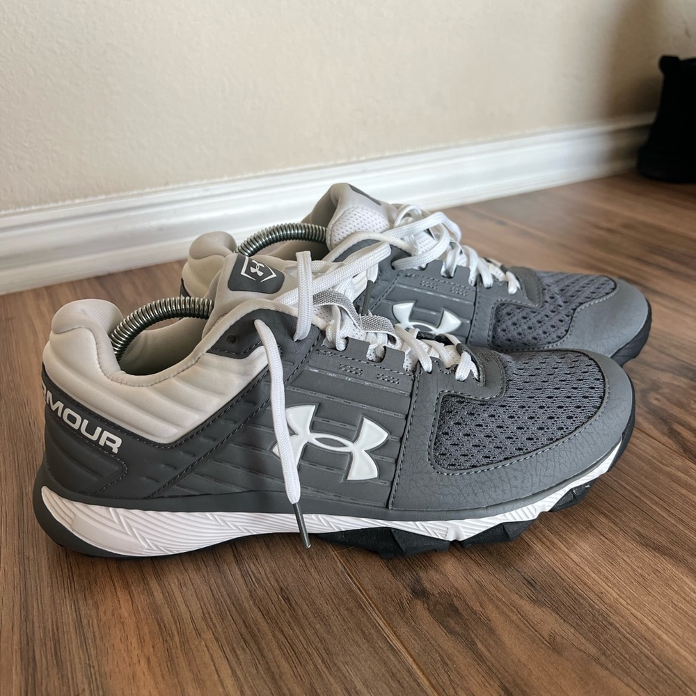 Under Armour Trainer - Picture 3 of 6